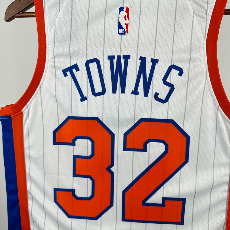 TOWNS - NEW YORK KNICKS 2025