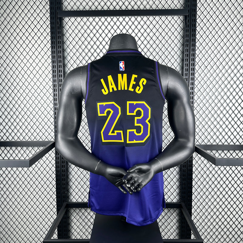 LEBRON JAMES - LAKERS 2025