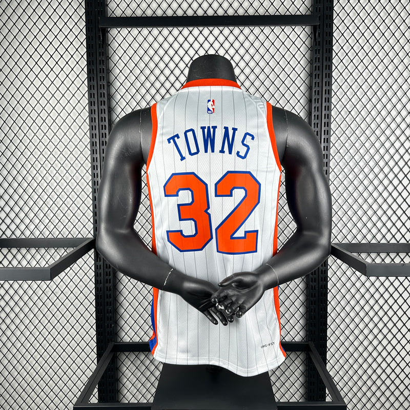 TOWNS - NEW YORK KNICKS 2025