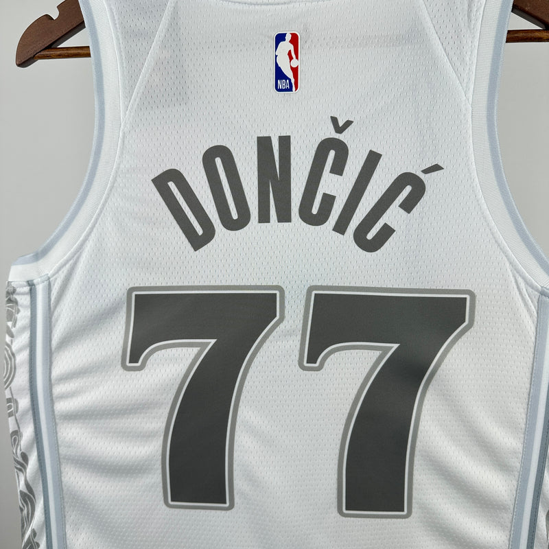 DONCIC - DALLAS MAVERICKS 2025