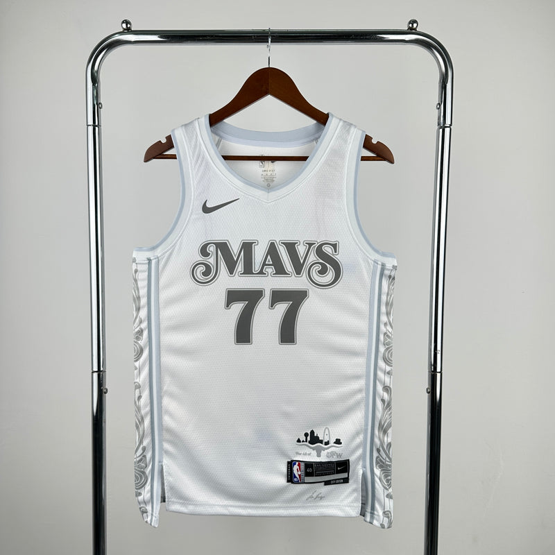 DONCIC - DALLAS MAVERICKS 2025