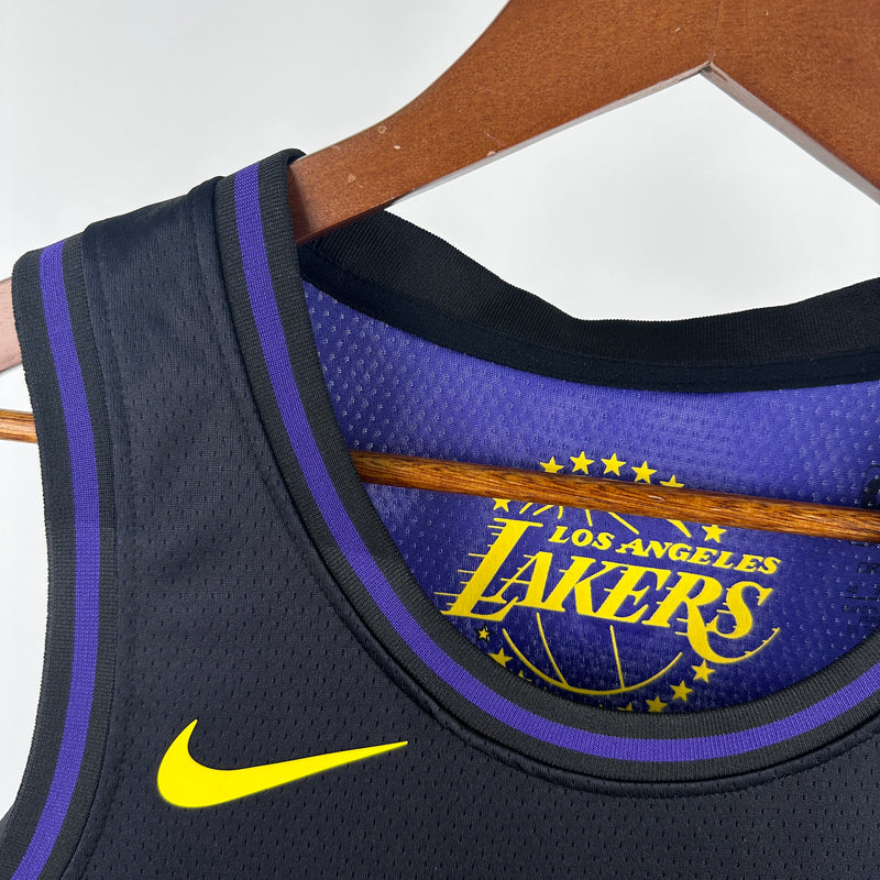 DAVIS - LAKERS 2025