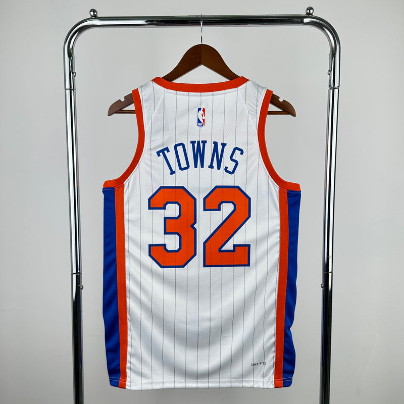 TOWNS - NEW YORK KNICKS 2025